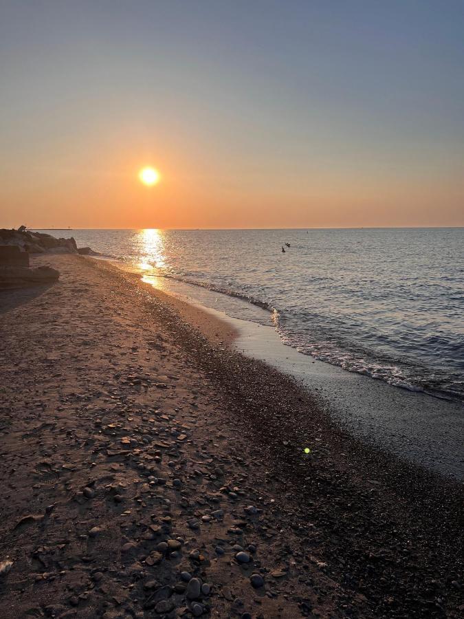 Recharge And Reconnect Your Cozy Vermilion Nest Kültér fotó